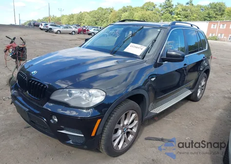 2013 BMW X5 xDrive35I/xDrive35I Premium/xDrive35I Sport Activity z USA, uszkodzony, nr VIN 5UXZV4C58D0G54145